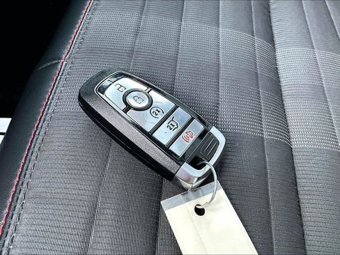 Certified 2025 Ford Explorer ST-Line w/ Premium Package image 12