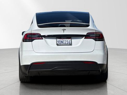 Used 2022 Tesla Model X Base image 4