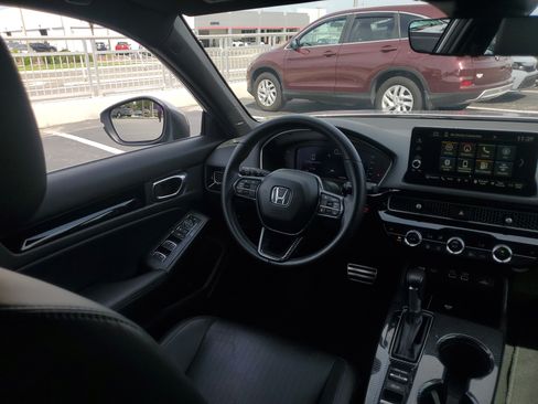 Used 2022 Honda Civic Sport Touring image 19