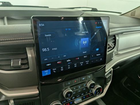 Used 2024 Ford Expedition Max XLT image 25