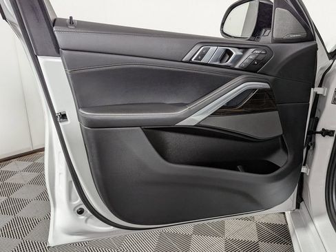 Certified 2024 BMW X6 xDrive40i w/ Premium Package image 15