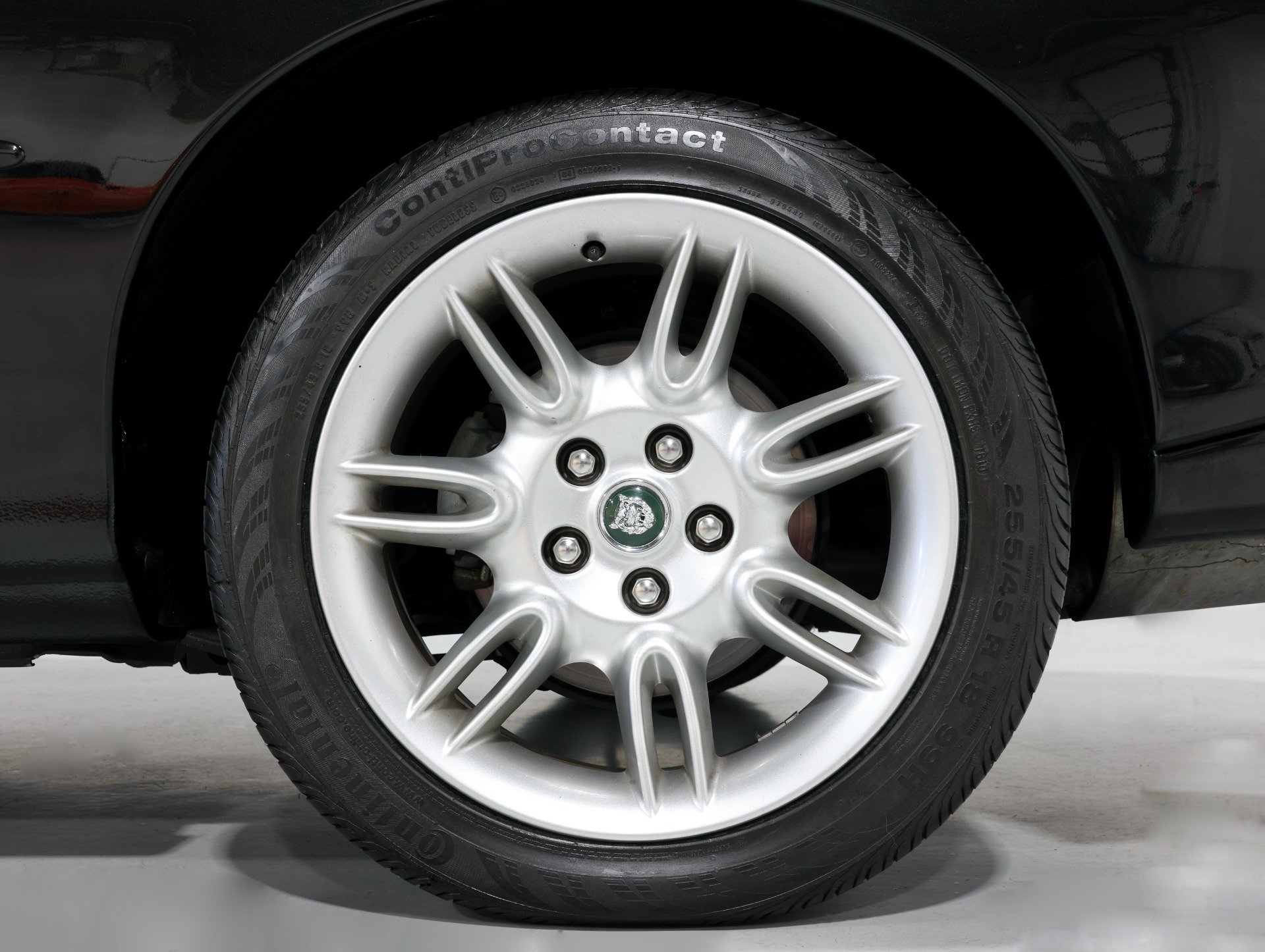 Used 2001 Jaguar XK8 Convertible RWD image 10