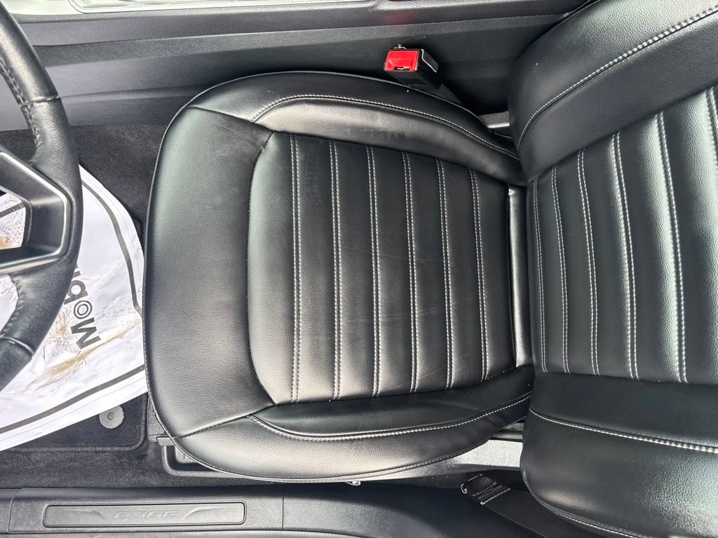 Used 2023 Ford Edge SEL AWD/4WD image 21
