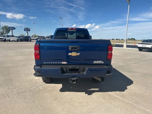Used 2015 Chevrolet Silverado 3500 High Country w/ Duramax Plus Package AWD/4WD image 4