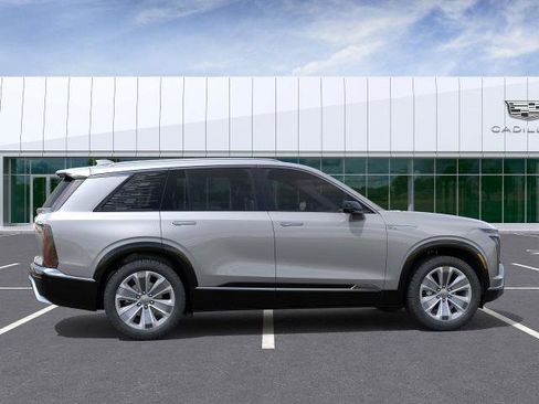New 2026 Cadillac Vistiq Luxury image 29