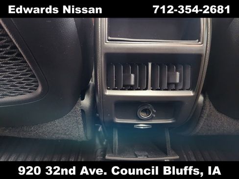 Used 2015 Cadillac SRX Luxury image 21