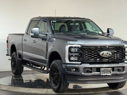 New 2026 Ford F350 XLT w/ XLT Premium Package AWD/4WD image 2
