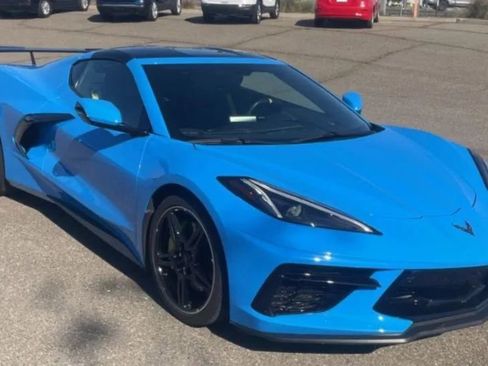 Used 2020 Chevrolet Corvette Stingray Premium Cpe w/ 3LT Preferred Equipment Group image 2