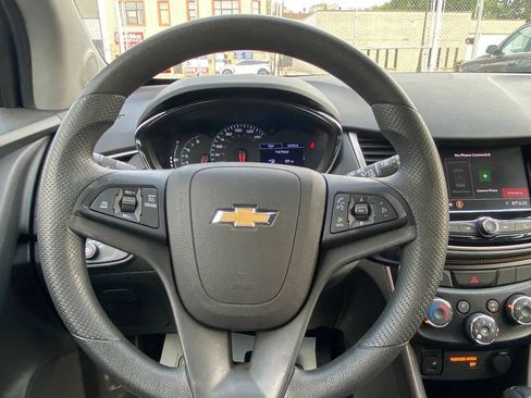 Used 2020 Chevrolet Trax LS w/ Tint and Cruise Package FWD image 35