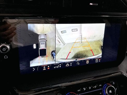 Used 2025 GMC Sierra 1500 AT4 w/ Technology Package image 27