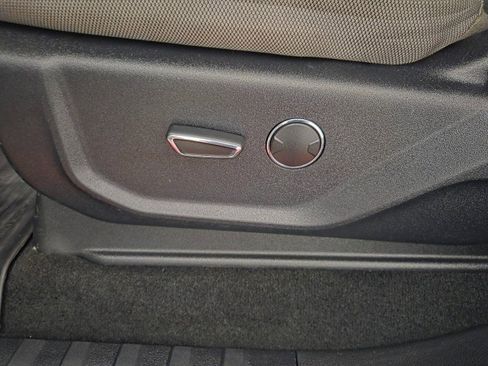 Used 2017 Ford F250 XLT w/ XLT Value Package image 65