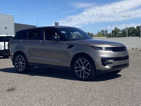 Used 2023 Land Rover Range Rover Sport SE image 4