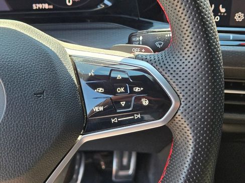 Used 2022 Volkswagen GTI SE FWD image 19