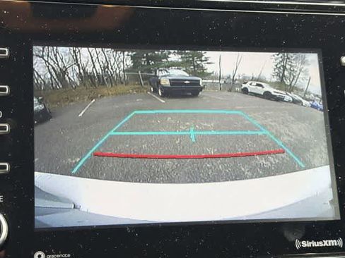 Used 2022 Toyota Prius image 12