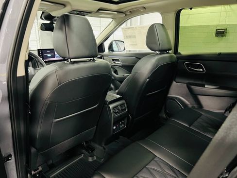 New 2026 Nissan Rogue Platinum w/ Platinum Premium Package AWD/4WD image 27