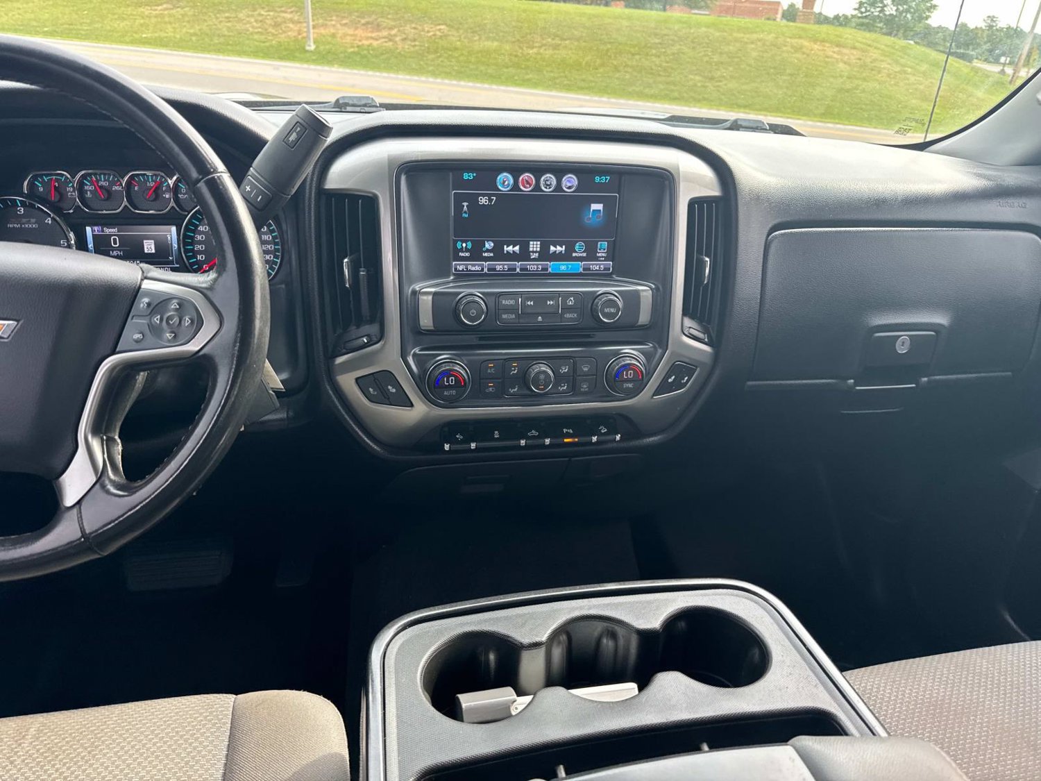 Used 2018 Chevrolet Silverado 1500 LT w/ All Star Edition AWD/4WD image 22