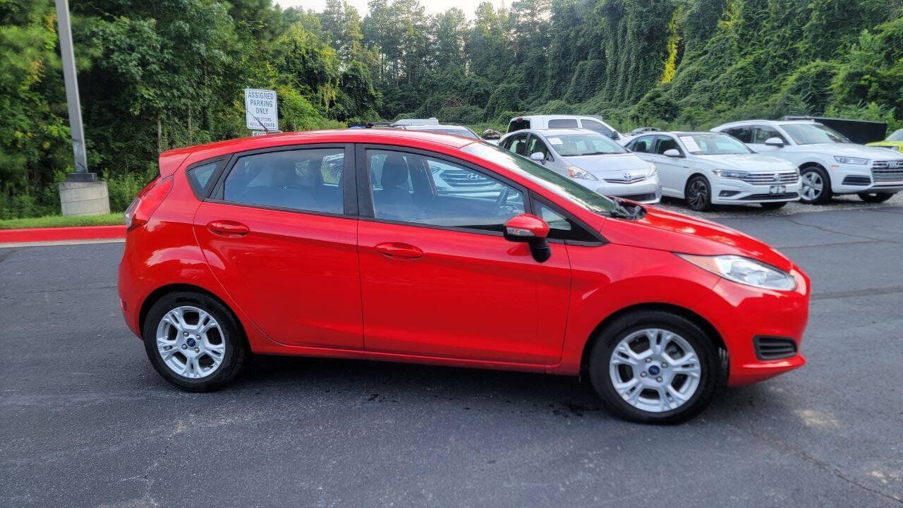 Used 2014 Ford Fiesta SE FWD image 4