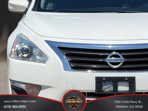 Used 2014 Nissan Altima 2.5 S FWD image 11