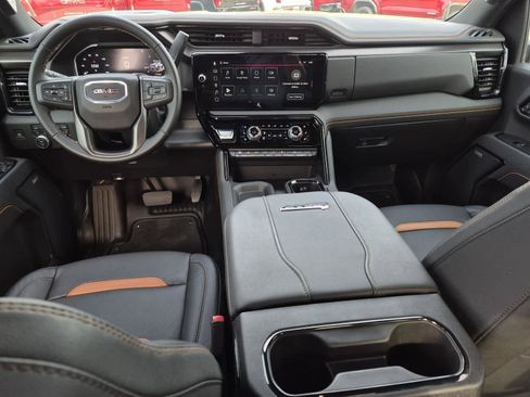 Certified 2025 GMC Sierra 2500 AT4 w/ AT4 Premium Plus Package image 18