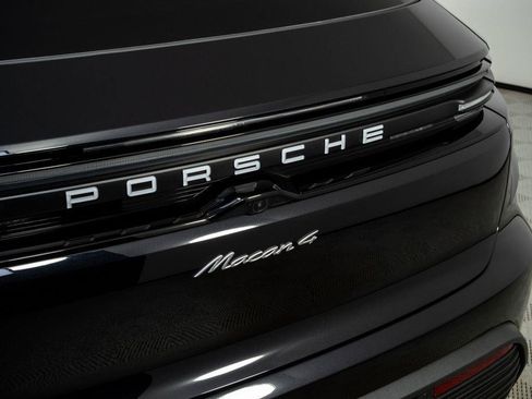 New 2026 Porsche Macan 4 Electric AWD/4WD image 37