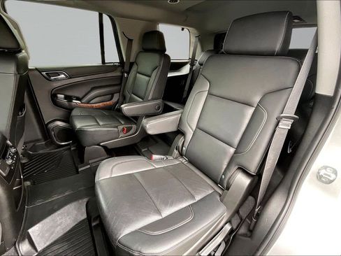 Used 2020 Chevrolet Tahoe Premier w/ Premier 6.2L Value Package image 26