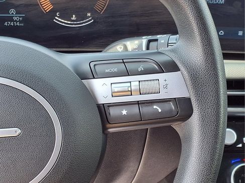 Used 2025 Hyundai Tucson SEL FWD image 17