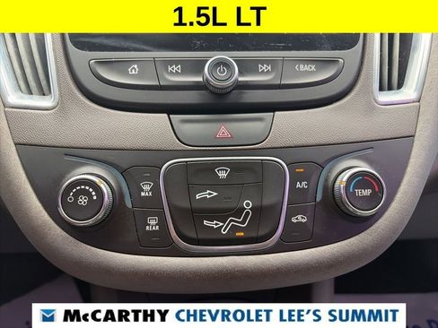 Used 2018 Chevrolet Malibu LT w/ Driver Confidence Package FWD image 8