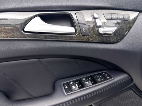 Used 2016 Mercedes-Benz CLS 400 4MATIC image 23