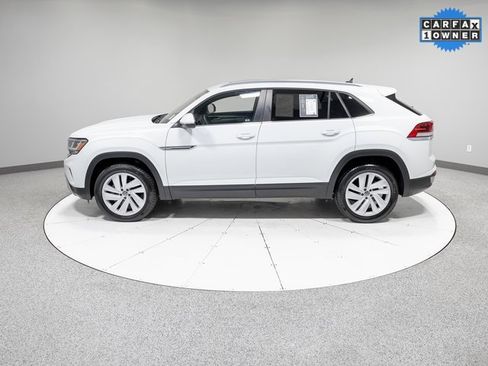 Used 2021 Volkswagen Atlas Cross Sport SE w/ Panoramic Sunroof Package image 33
