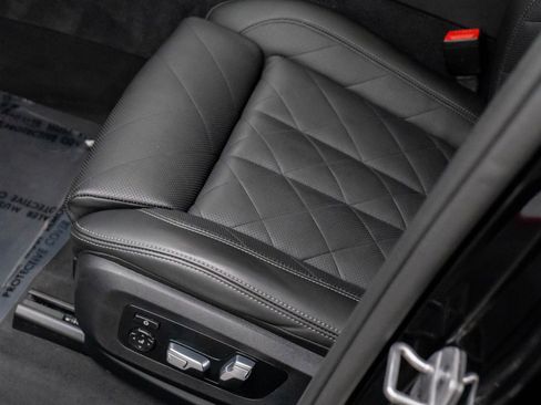 Used 2024 BMW X6 M60i w/ Dynamic Handling Package AWD/4WD image 16