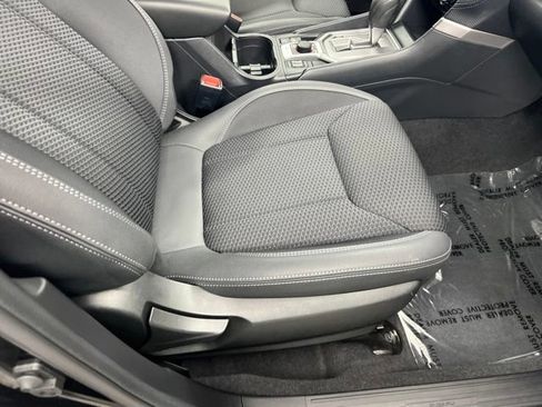 Used 2023 Subaru Forester Premium AWD/4WD image 24