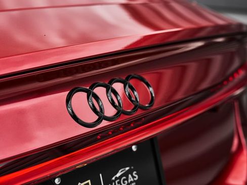 Used 2024 Audi RS 7 Performance AWD/4WD image 12