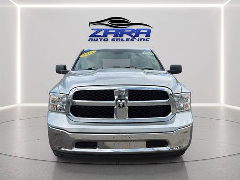 Used 2016 RAM 1500 Classic SLT AWD/4WD image 2