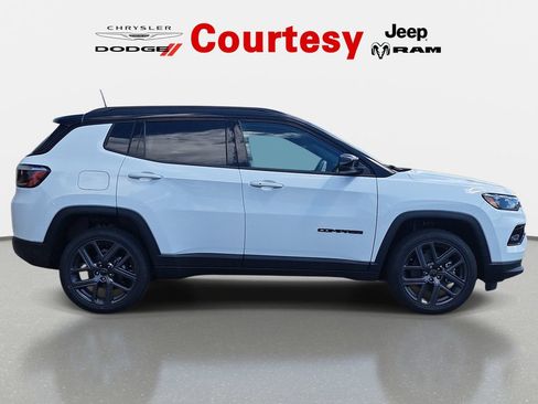 New 2026 Jeep Compass Limited w/ Sun, Sound & Navigation Group AWD/4WD image 2