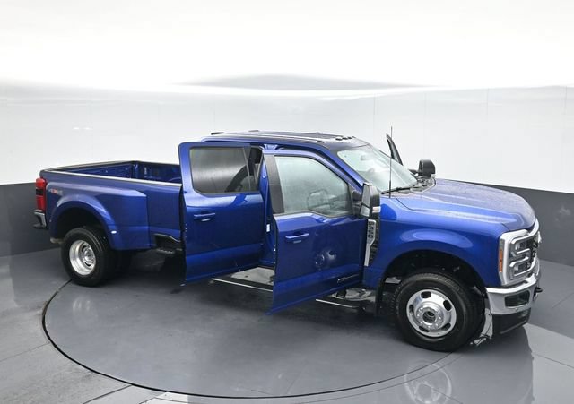 Used 2026 Ford F350 Lariat w/ Lariat Ultimate Package AWD/4WD image 63