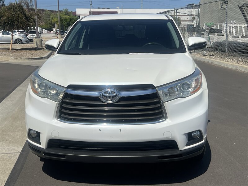 Used 2014 Toyota Highlander Plus FWD image 10