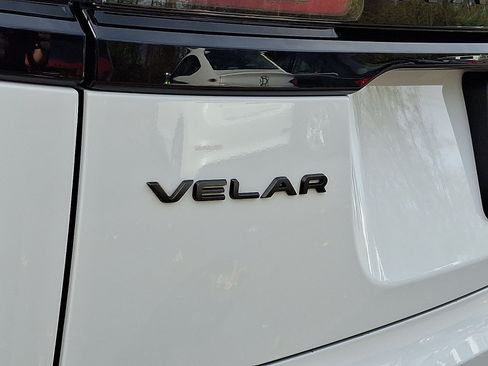Used 2026 Land Rover Range Rover Velar Dynamic SE AWD/4WD image 30