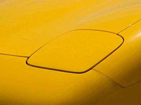 Used 2000 Chevrolet Corvette Convertible w/ Memory Pkg RWD image 17