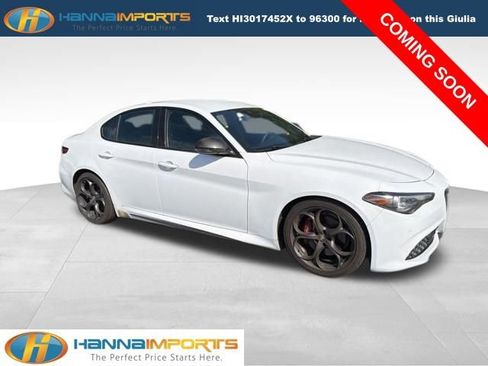 Used 2019 Alfa Romeo Giulia Ti RWD image 1