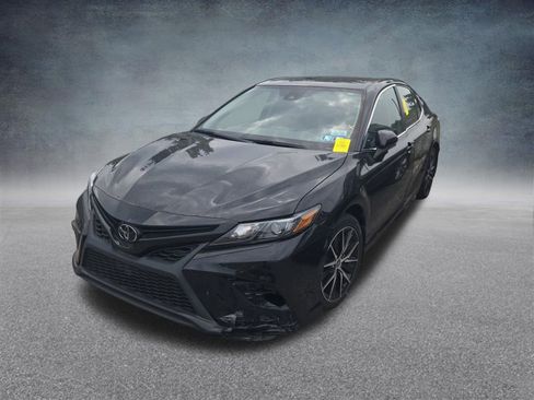 Used 2022 Toyota Camry SE image 35