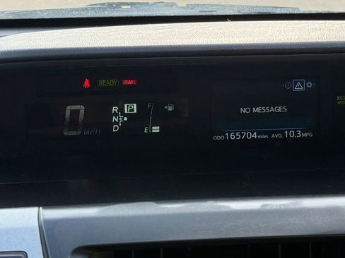 Used 2016 Toyota Prius V Four FWD image 14