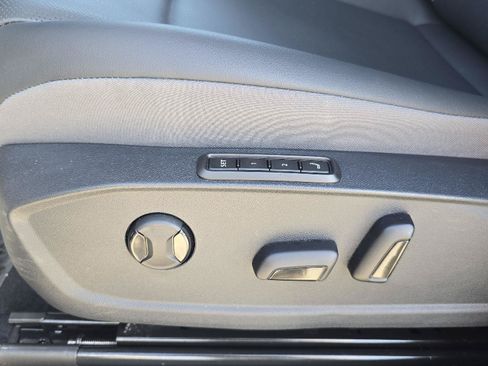 Certified 2023 Volkswagen ID.4 Pro S AWD/4WD image 9