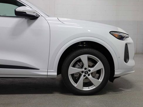 New 2025 Audi Q5 Premium Plus image 11
