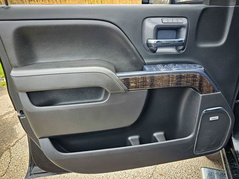 Used 2015 GMC Sierra 3500 Denali w/ Suspension Package, Off-Road image 9