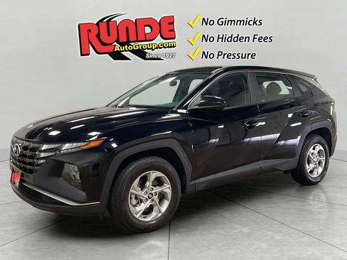 Used 2024 Hyundai Tucson SE AWD/4WD image 1