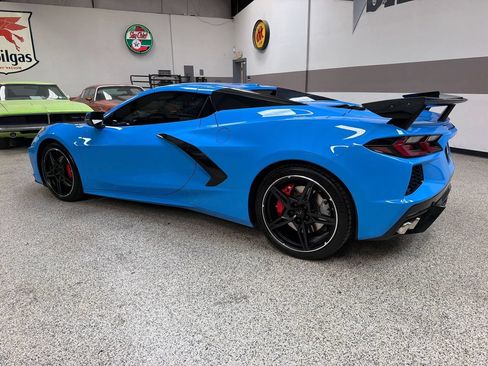 Used 2023 Chevrolet Corvette Stingray Premium Conv w/ Z51 Performance Package RWD image 4