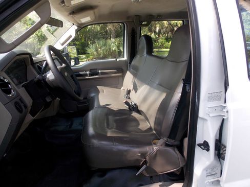 Used 2009 Ford F350 XL image 10