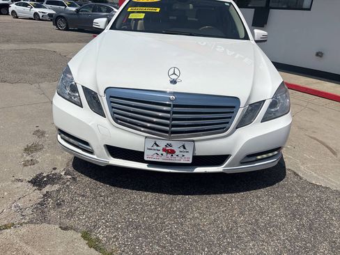 Used 2013 Mercedes-Benz E 350 4MATIC Sedan image 11