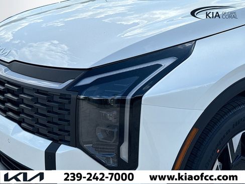 New 2026 Kia Sportage LX image 8