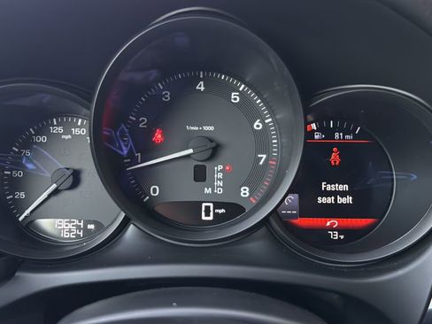 Certified 2023 Porsche Macan image 10